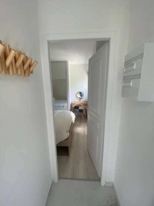 Tiny House Dalia Jardin & Foret 10 Min De La Gare Dammarie-lè-Lys المظهر الخارجي الصورة