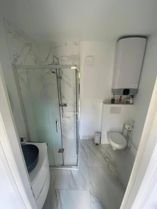 Tiny House Dalia Jardin & Foret 10 Min De La Gare Dammarie-lè-Lys المظهر الخارجي الصورة